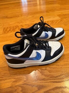 Nike Big Kids Low-Top Dunks
